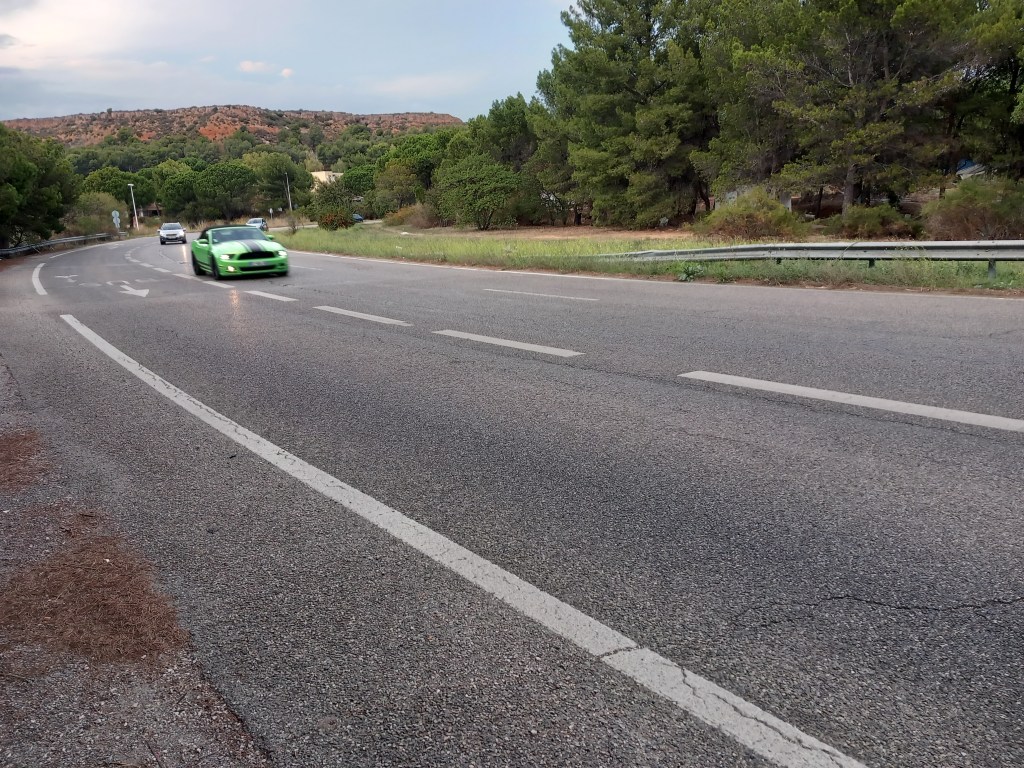 Vitrolles, sympathique ville de la bagnole et de l’auto-mutilation.